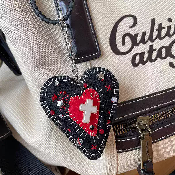 Handmade Gothic Dark Heart Pendant | Unique Felt Keychain & Bag Charm