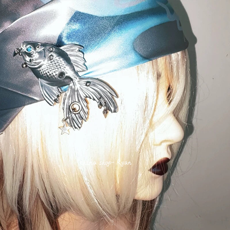 Punk Goldfish Hair Clip | Y2K 3D Printed Fish Barrette, Gothic Aesthetic Hair Accessory, Unique Statement Piece