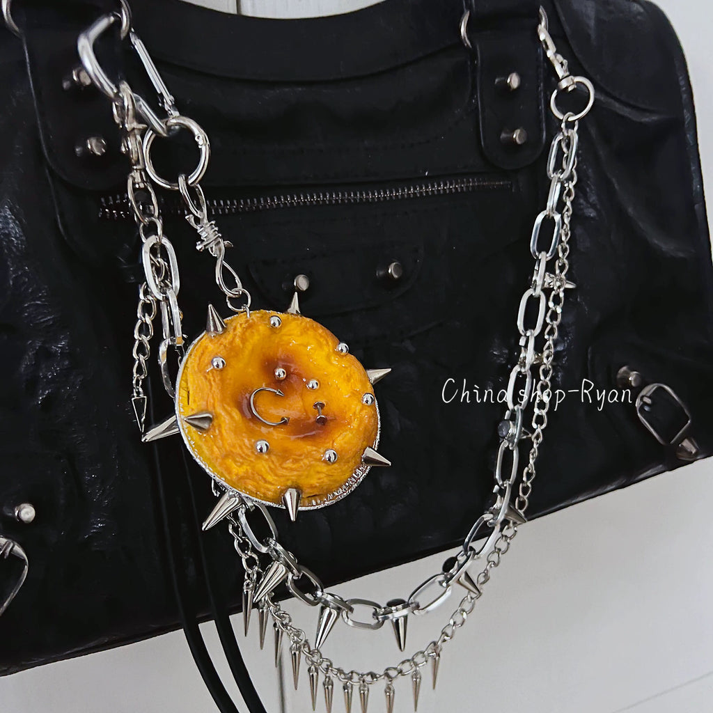 Punk Tart Bag Charm | Y2K Food-Inspired Keychain, Edgy Cute Pastry Pendant, Unique Gift Accessory