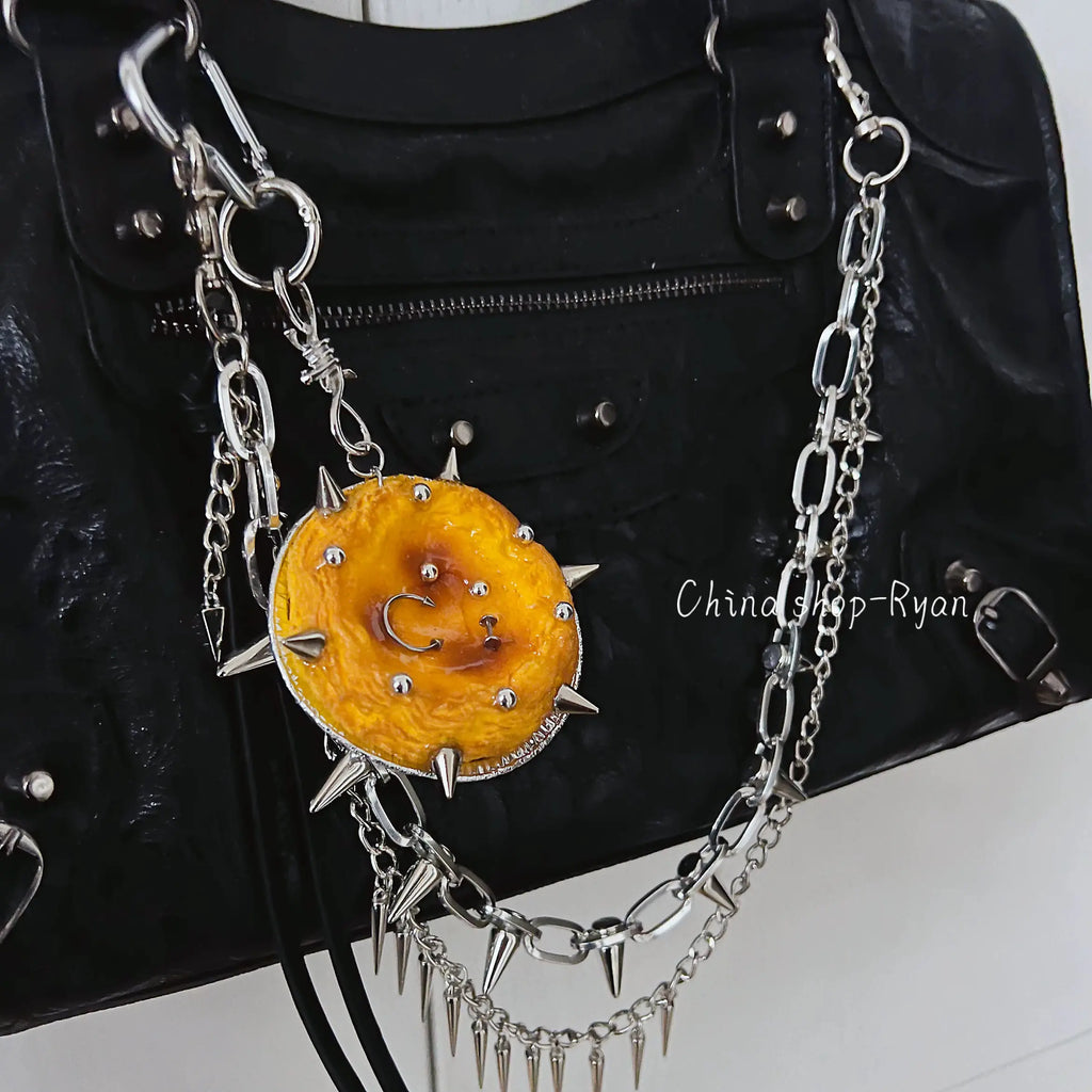 Punk Tart Bag Charm | Y2K Food-Inspired Keychain, Edgy Cute Pastry Pendant, Unique Gift Accessory