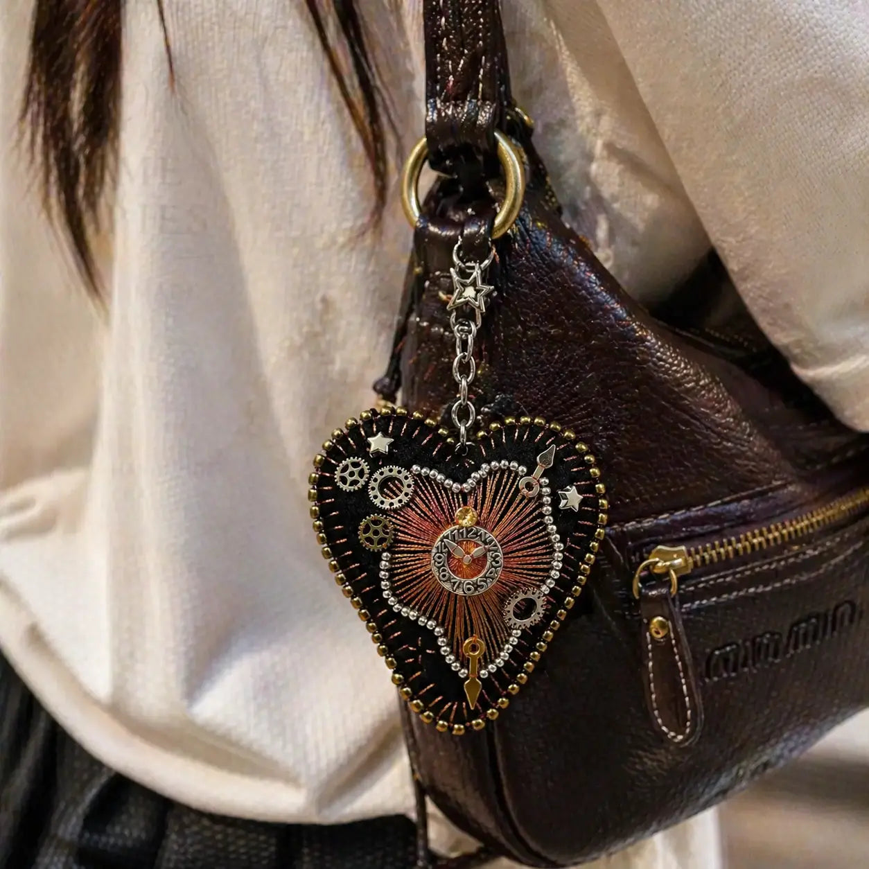 Handmade Beaded Heart Bag Charm | Vintage Time-Inspired Embroidery Keychain, Unique Gift Accessory hann